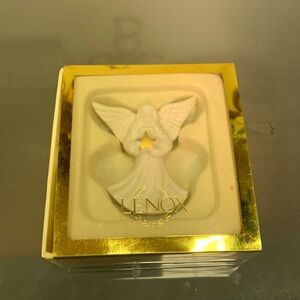 Lenox angel pin